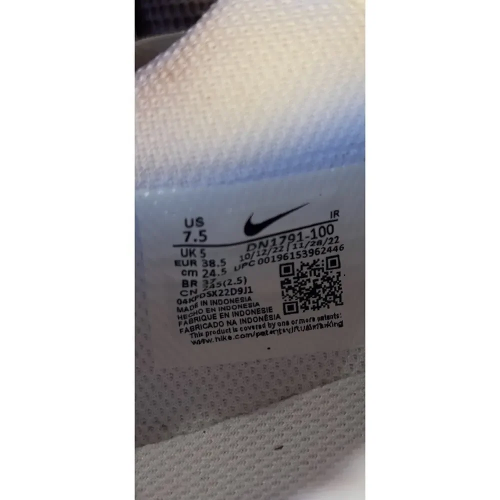 Nike Cortez women’s sneakers, US size 7.5, UK size 5, white, black, and blue